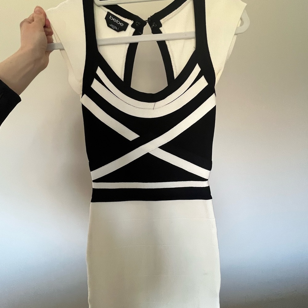 bebe Black and White Backless Bandage Bodycon Dress